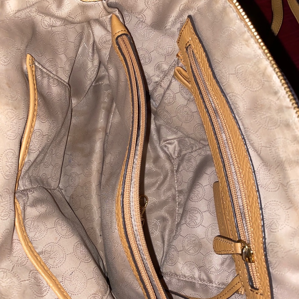 Michael Kors Riley Satchel - Picture 4 of 4